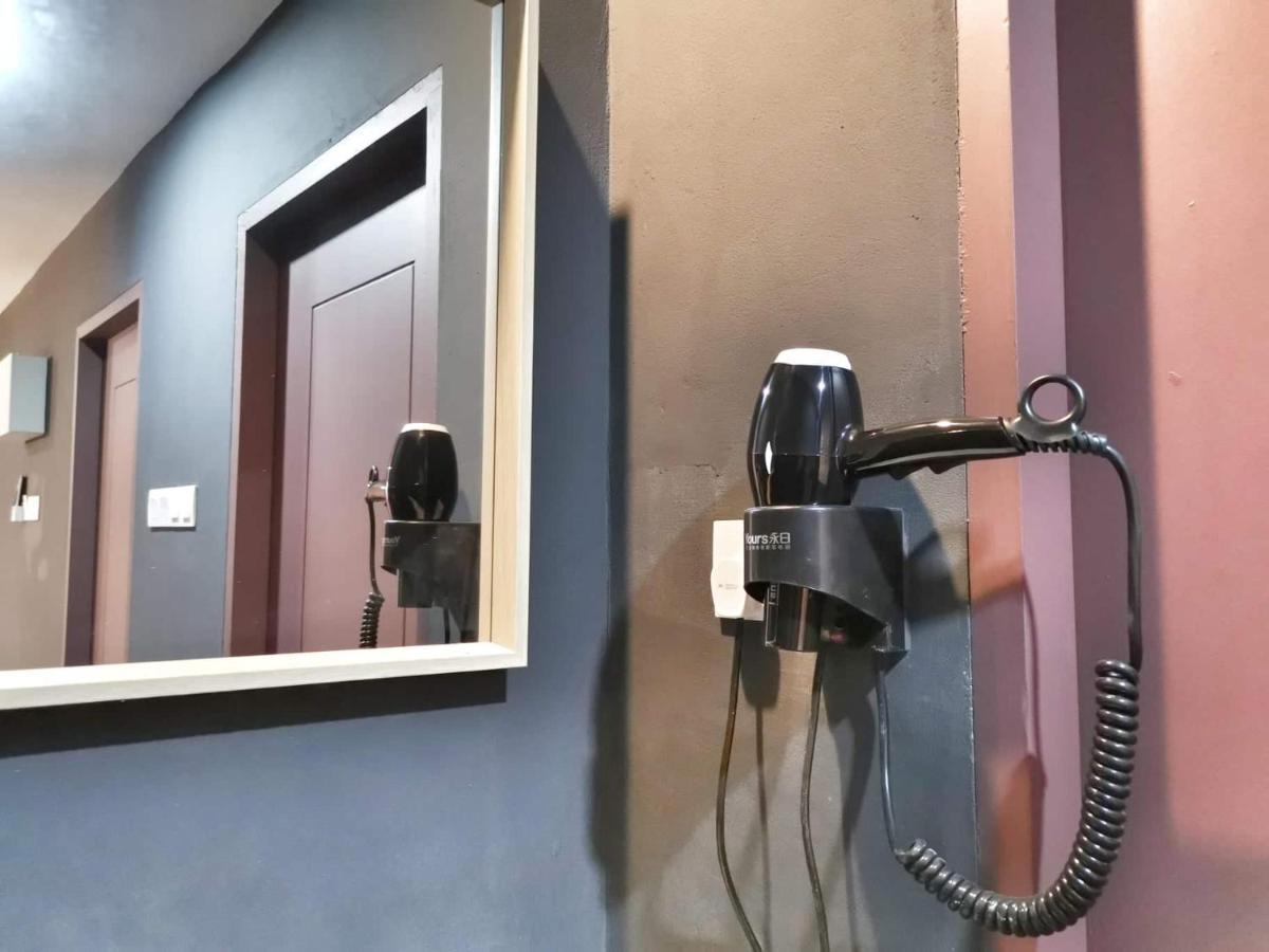 Apartament 23Loft Kuching Zewnętrze zdjęcie