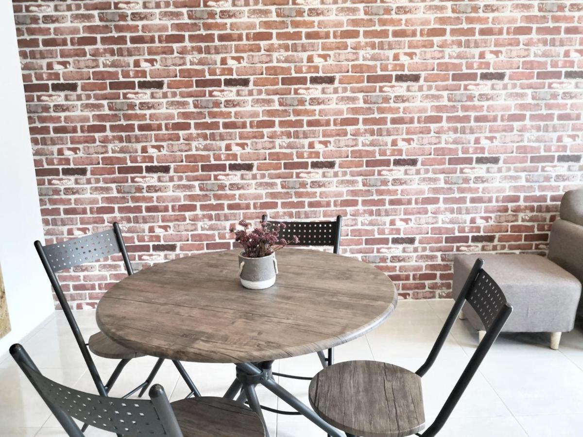 Apartament 23Loft Kuching Zewnętrze zdjęcie