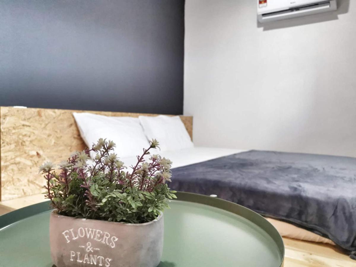 Apartament 23Loft Kuching Zewnętrze zdjęcie