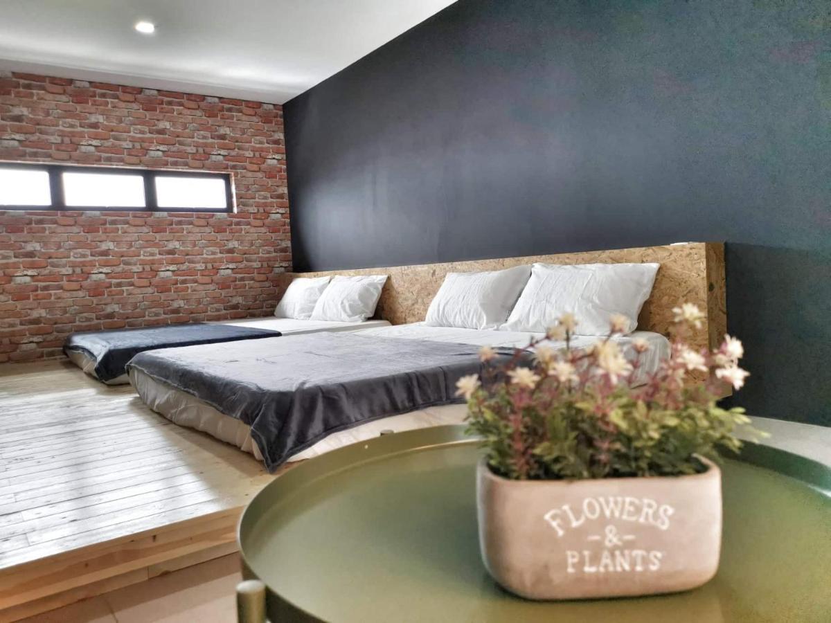 Apartament 23Loft Kuching Zewnętrze zdjęcie